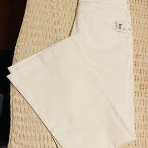 😍tahari white bootcut jeans